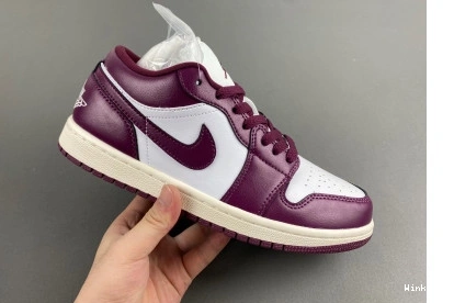 1 Low Jordan DC0774-161 0820